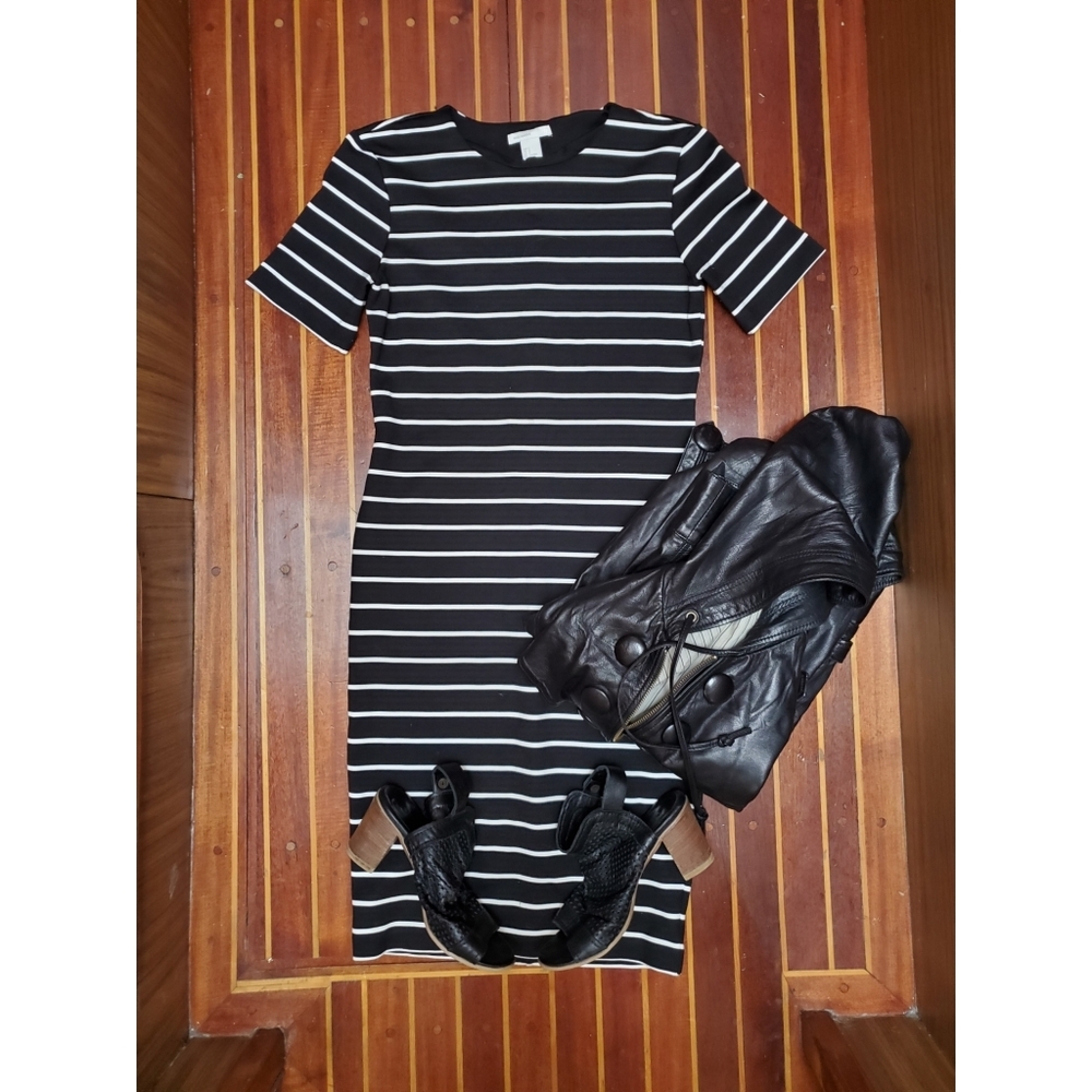 🥀H+M black and white striped midi dress NWOT